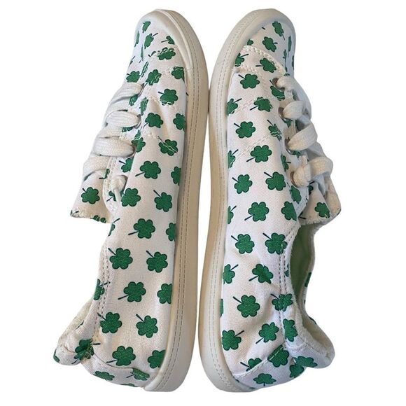 Isaac Mizrahi 4 Leaf Clover & White Canvas Slip-Ons in Ladies Sizes 8 and 8.5 - Picture 5 of 6